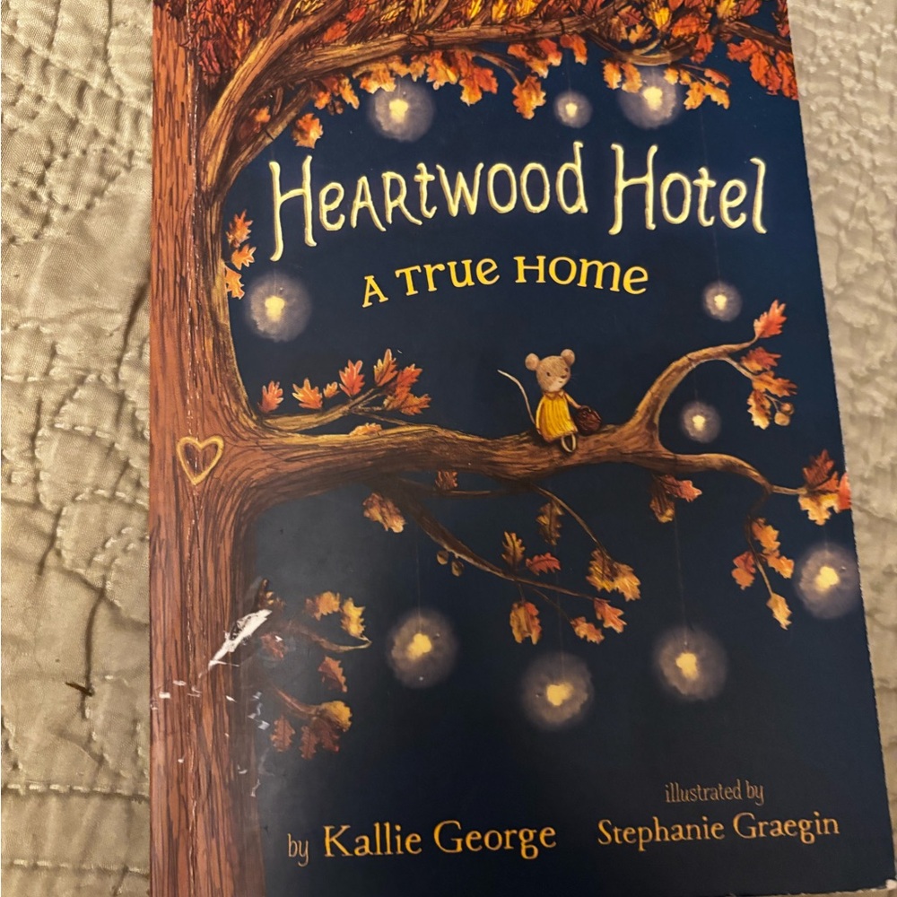 Heartwood Hotel: A True Home Book